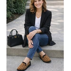 Clarks Sharon Dolly Leopard Animal Print Loafers Size 8.5 Faux Suede Comfort